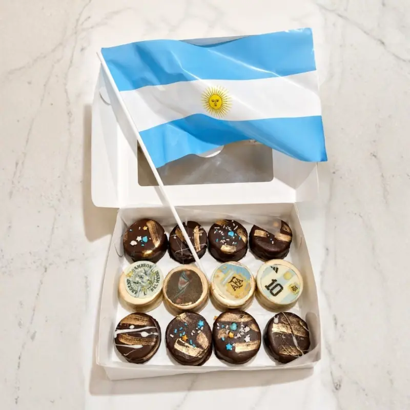 Caja Mundialera: 12 Alfajores Surtidos | Chechus Cakes
